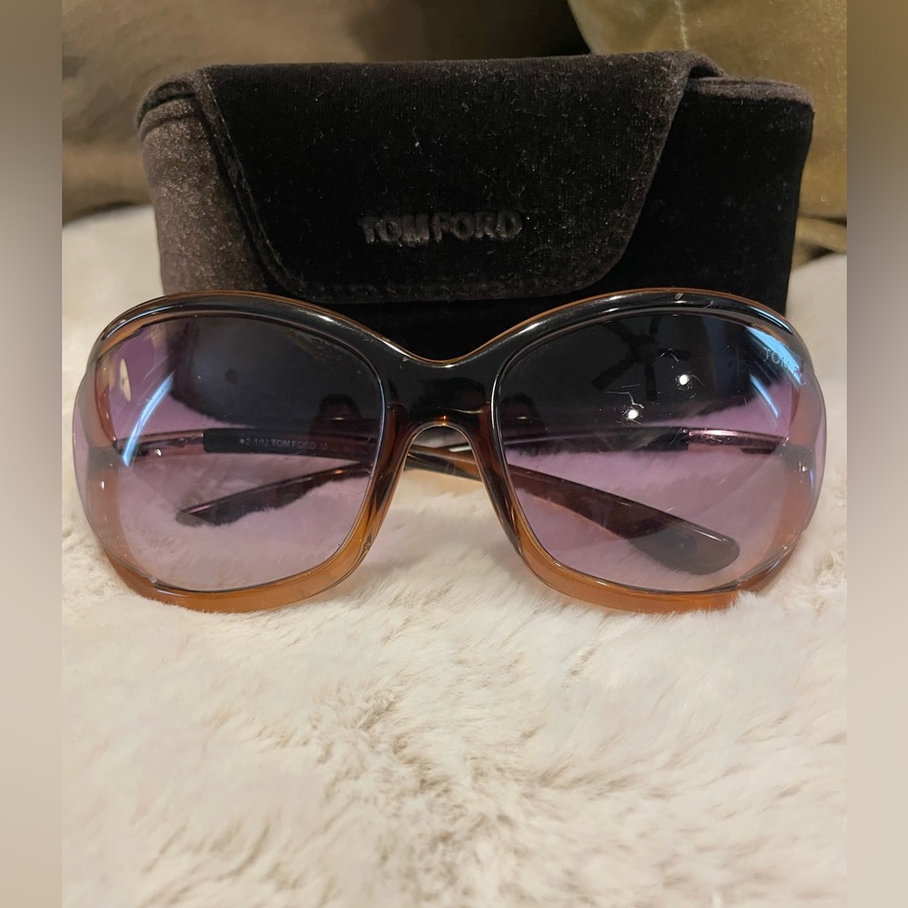 Tom Ford Jennifer sunglasses. Great condition some scratches. Fits tight